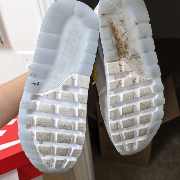 EUC Nike Air Max 1 "Speed Yellow" Daisy Design - Picture 4 of 6